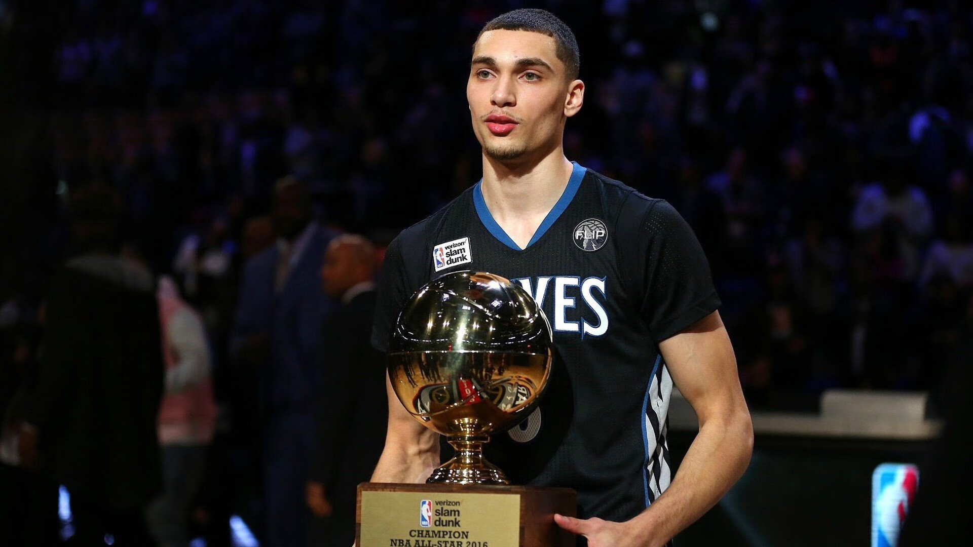 开云下载-世界排名争夺战之夜，锡安连续得分拉开差距，鹈鹕锁定关键胜利